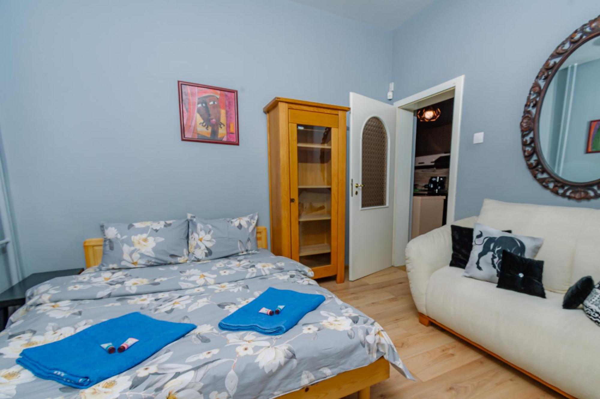 Top Center, 3Bdr, Heart Of The City, Free Secured Parking Sofia Exterior foto